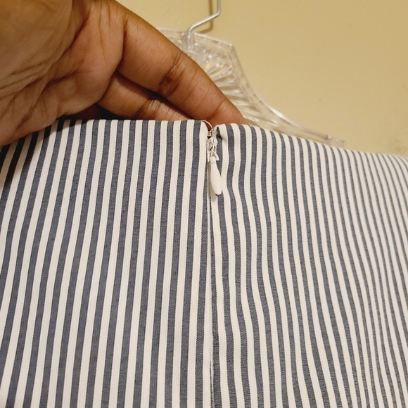 Alex Marie | Women's Sleeveless Striped Sheath Dress (Size 10) - Picture 11 of 12